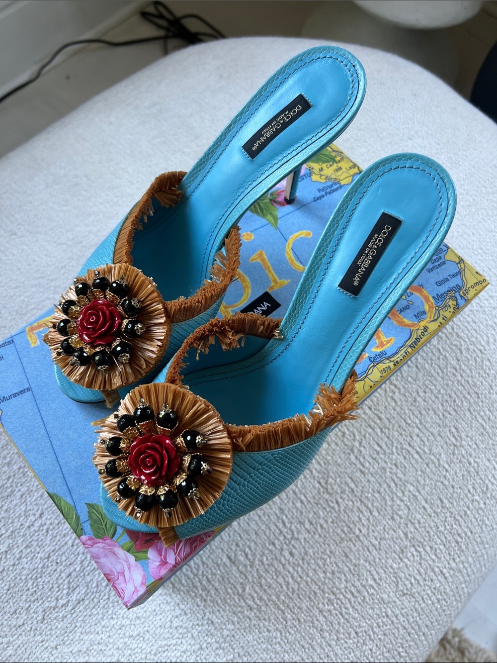 Gorgeous Dolce & Gabbana Designer Raffia Peeptoe Mules, Size 41/11